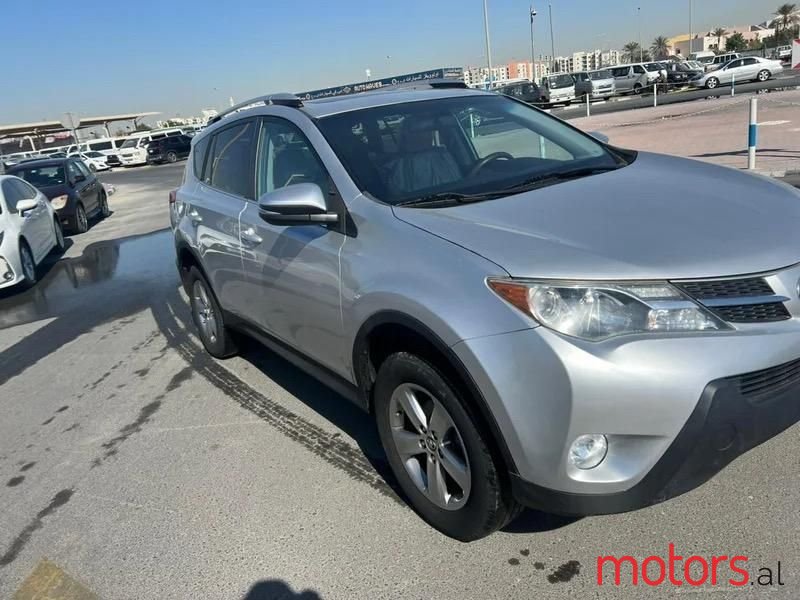 2015' Toyota RAV4 photo #2