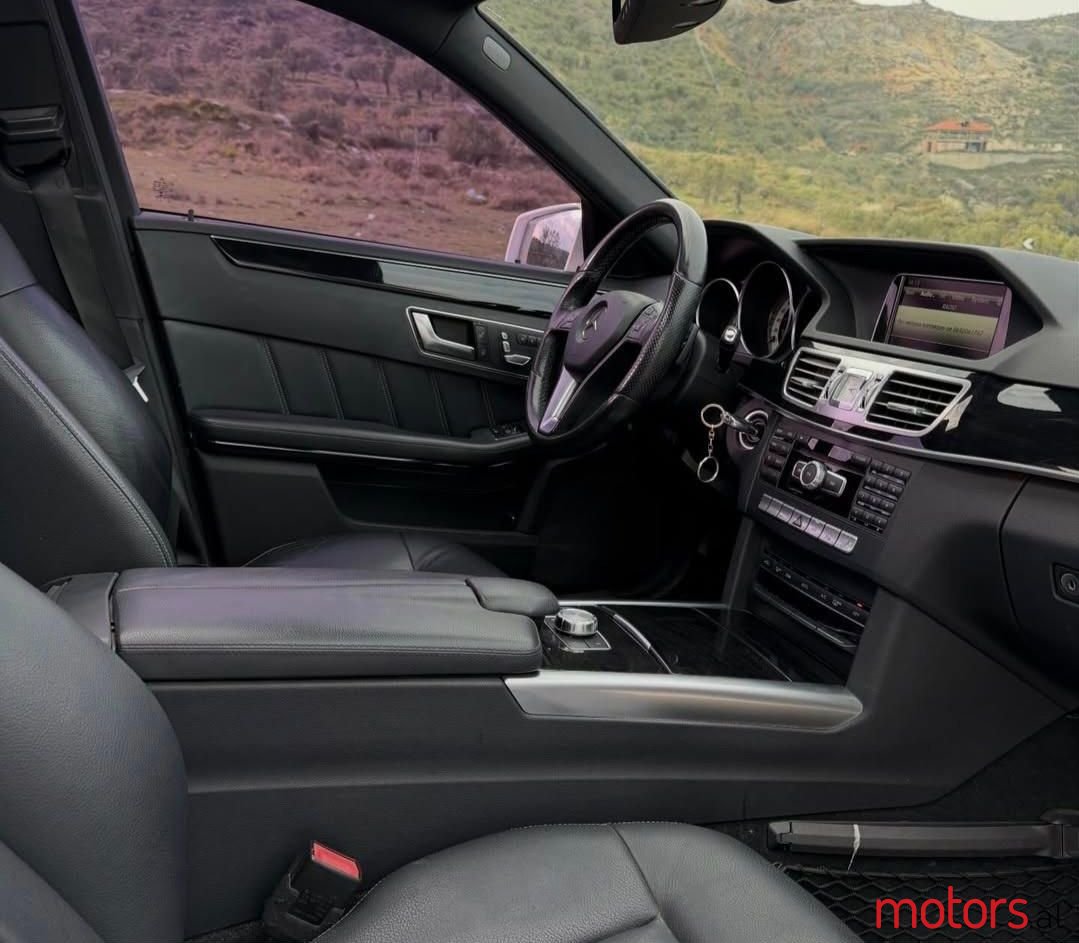 2014' Mercedes-Benz E 250 photo #5