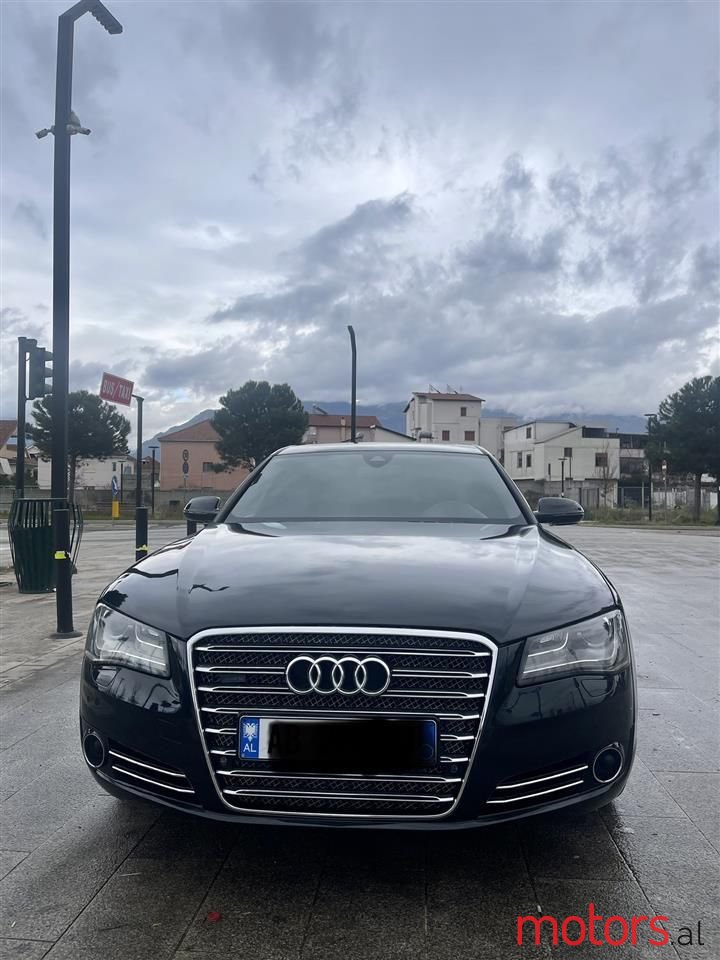 2011' Audi A8 photo #6