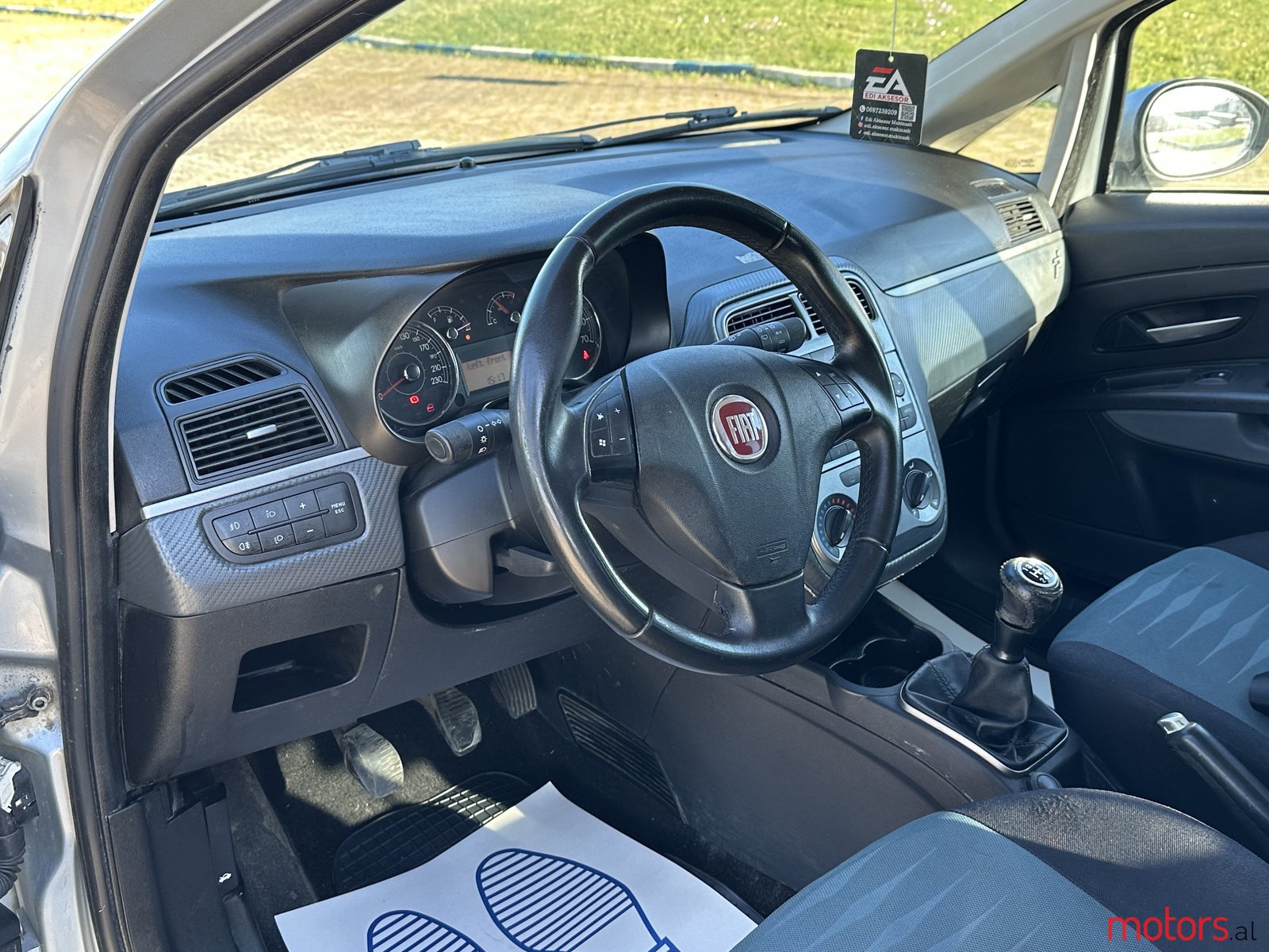 2010' Fiat Grande Punto photo #5