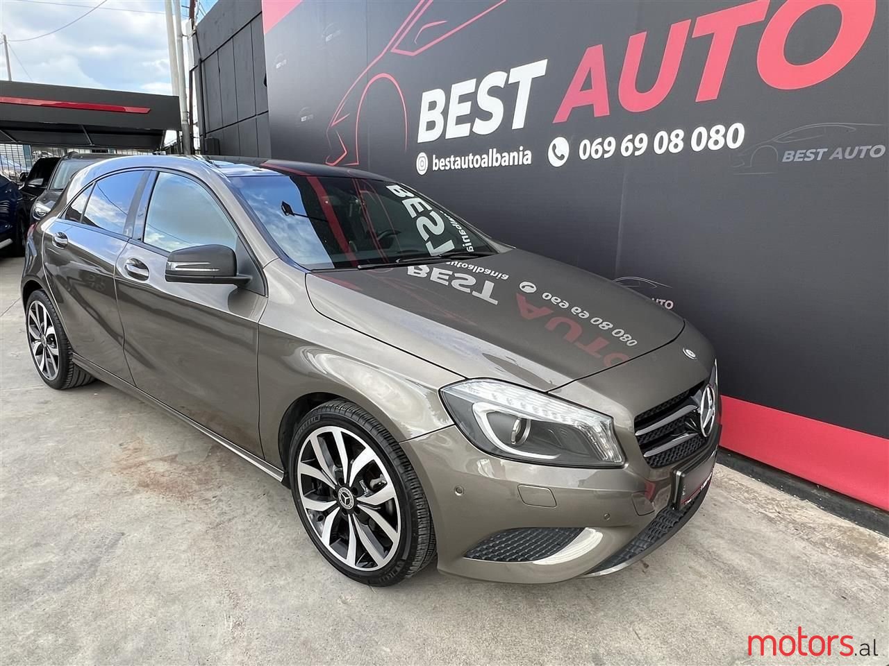 2013' Mercedes-Benz A 200 photo #1