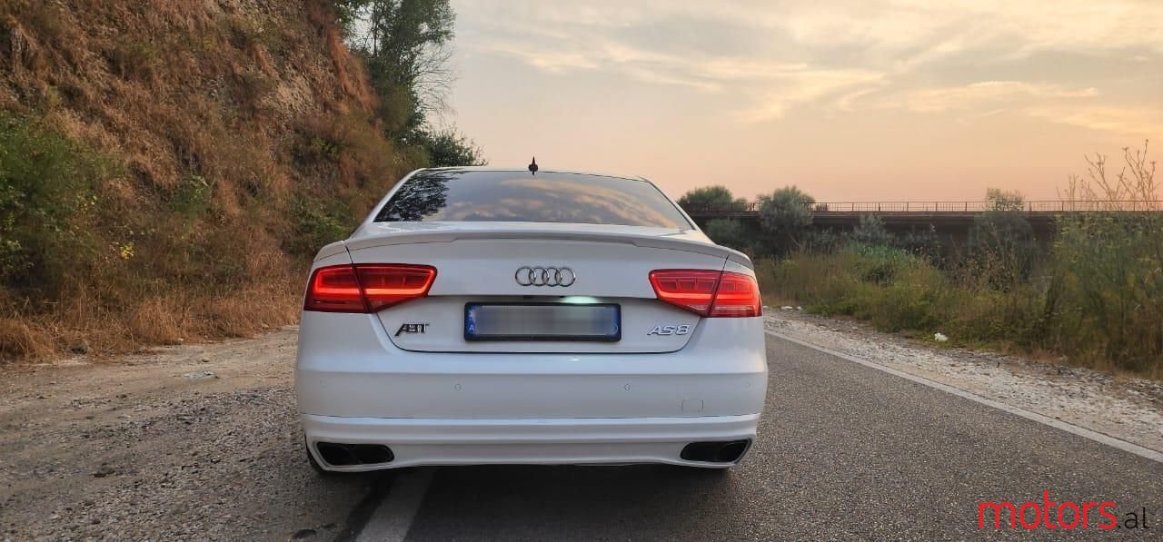 2012' Audi A8 photo #4