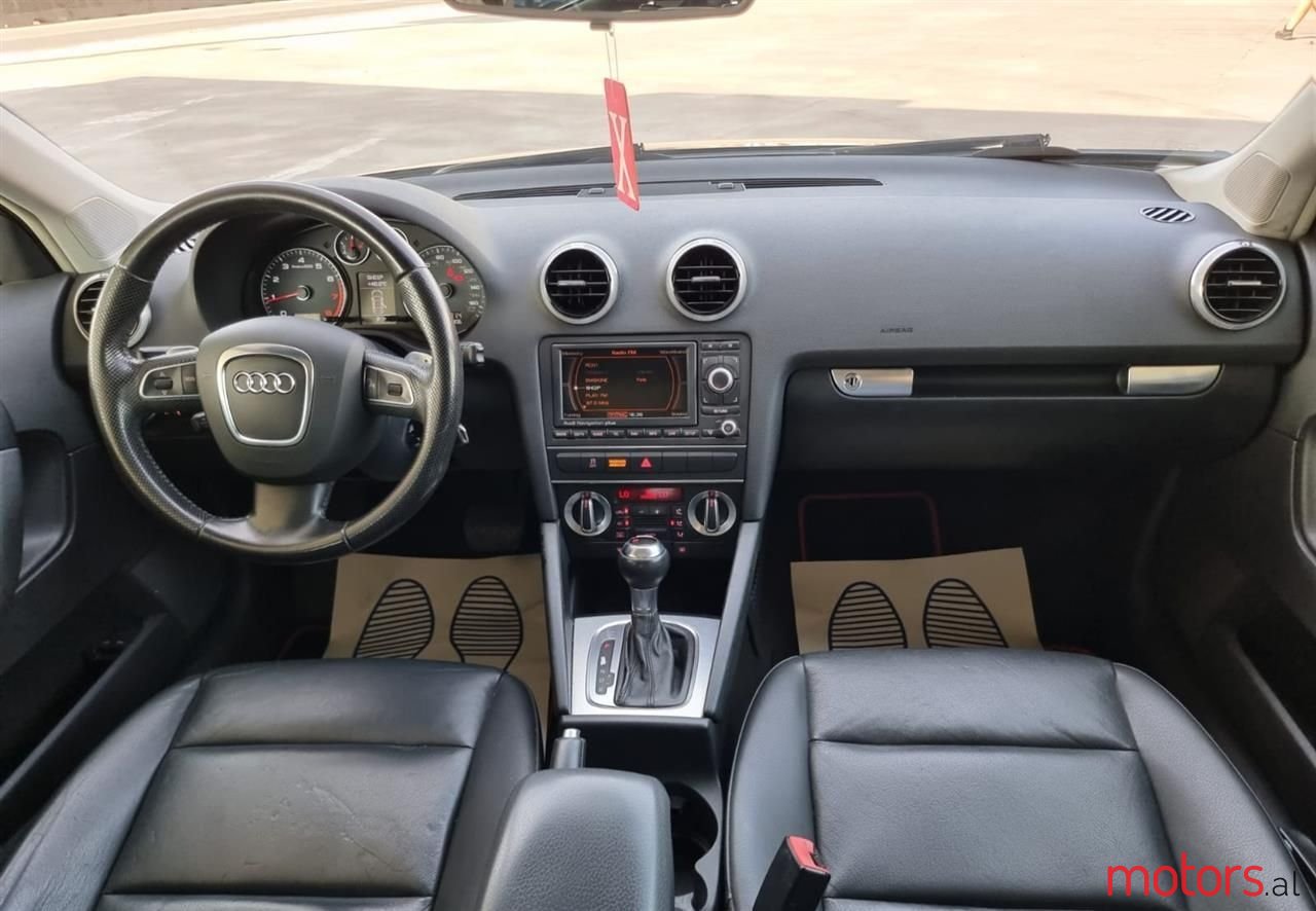 2011' Audi A3 photo #2