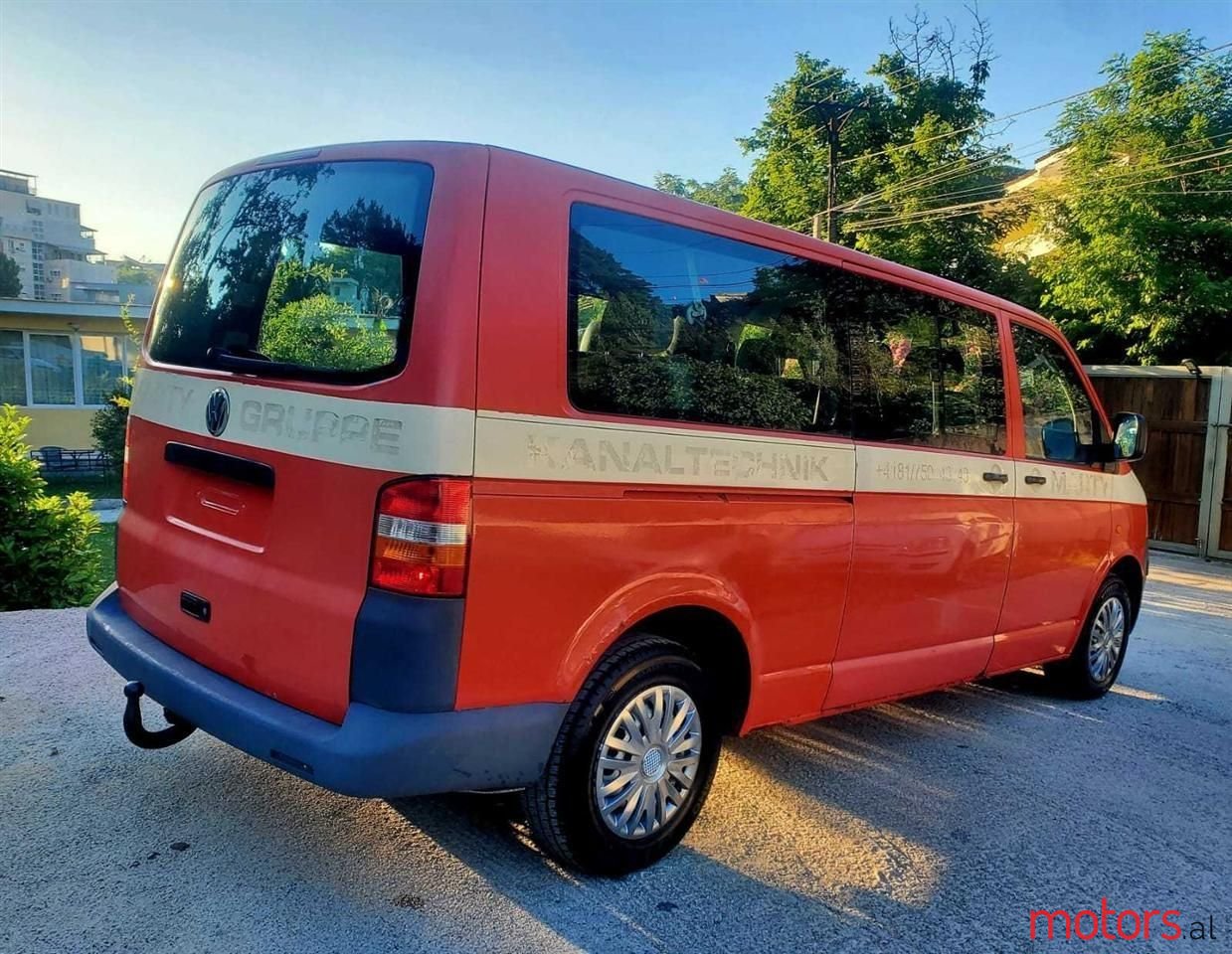 2008' Volkswagen T5 Transporter photo #2