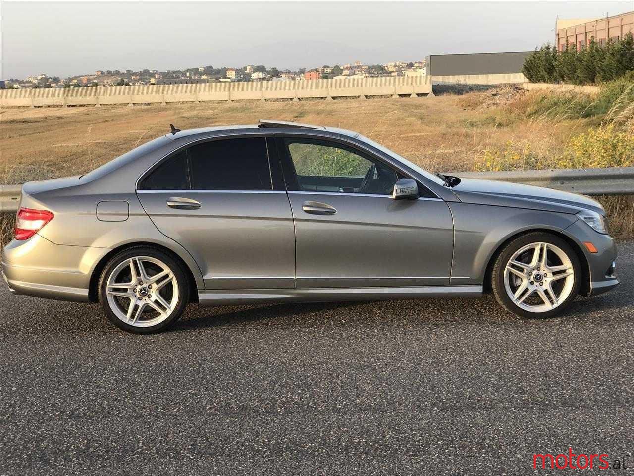 2010' Mercedes-Benz C 300 photo #5
