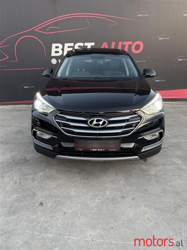 2016' Hyundai Santa Fe photo #5