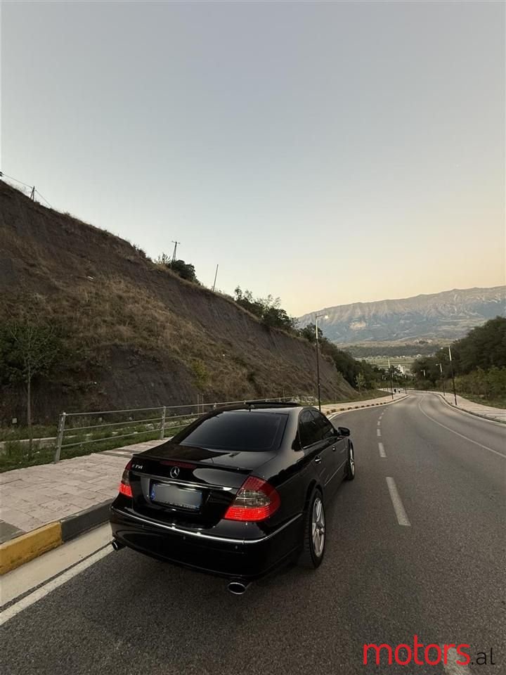 2008' Mercedes-Benz E 350 photo #5