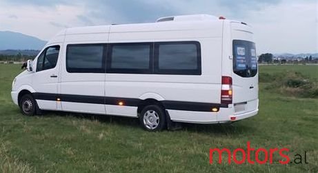 2008' Mercedes-Benz 220 photo #3