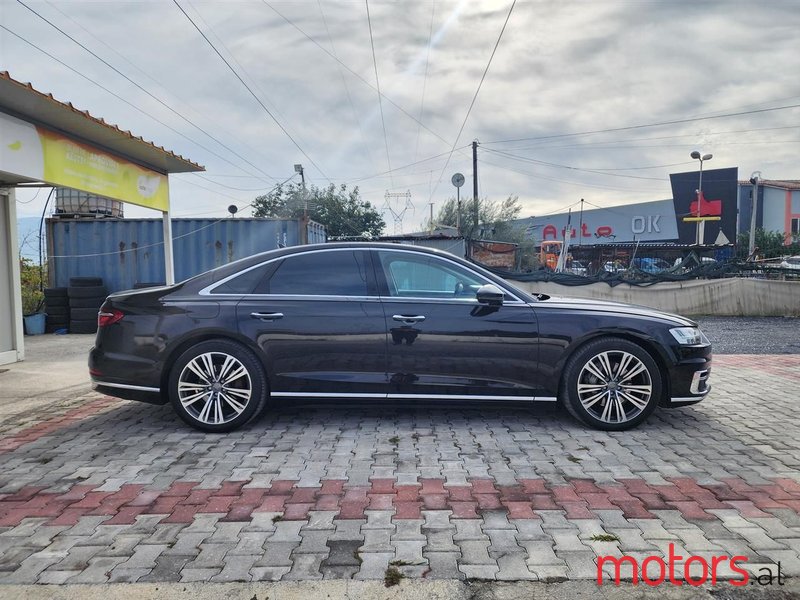 2018' Audi A8 photo #3