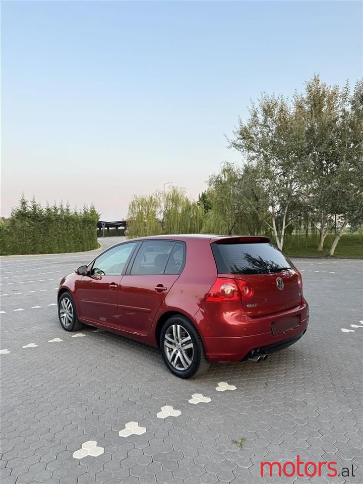 2007' Volkswagen Golf photo #4