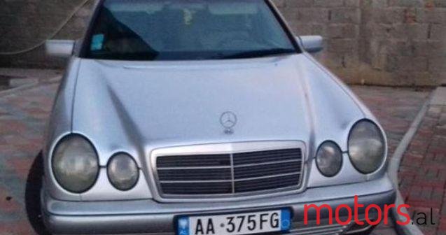 1998' Mercedes-Benz E-Class photo #1