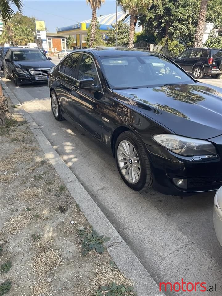 2012' BMW 535 photo #4