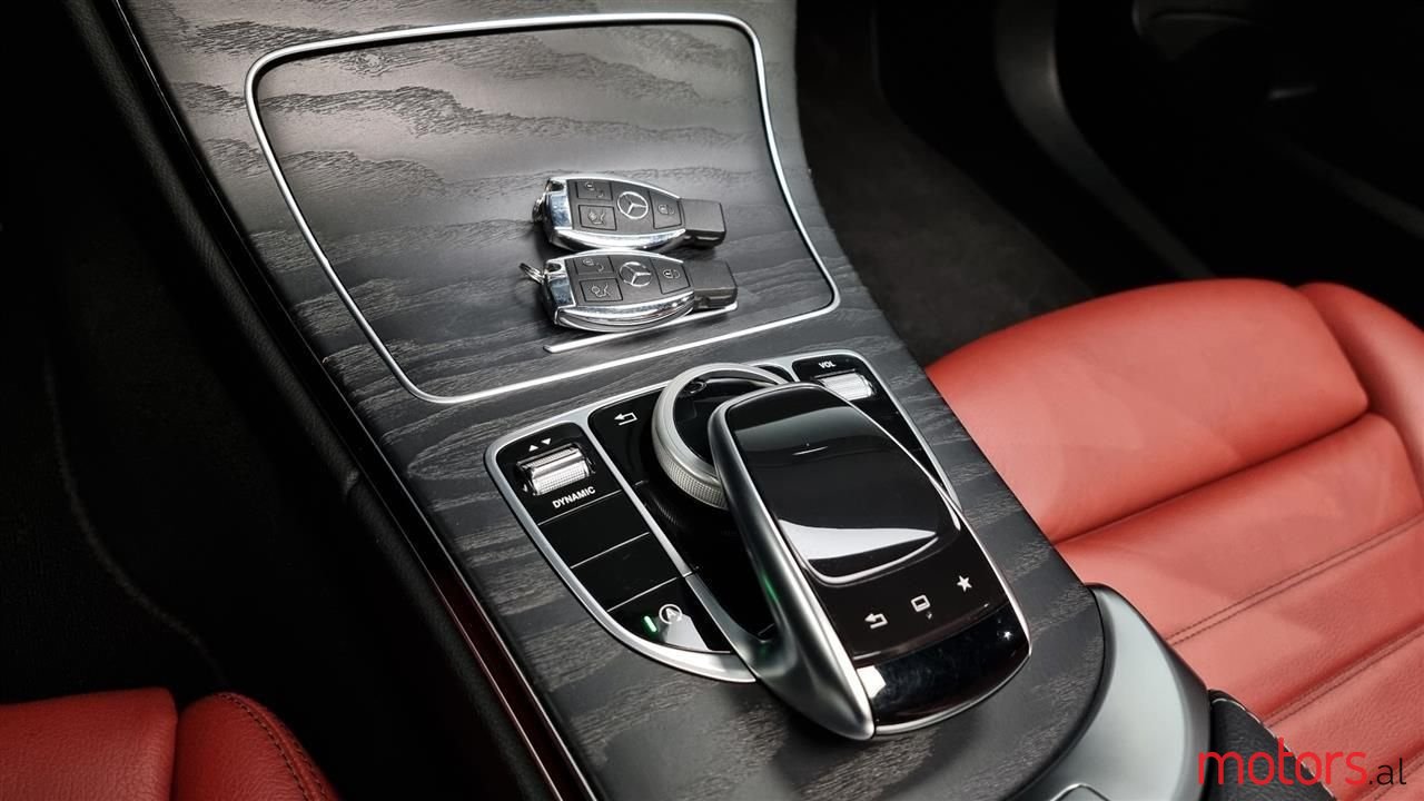 2016' Mercedes-Benz C 250 photo #2