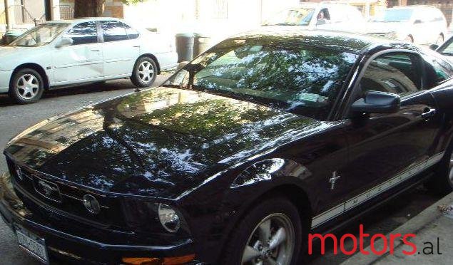 2007' Ford Mustang photo #2