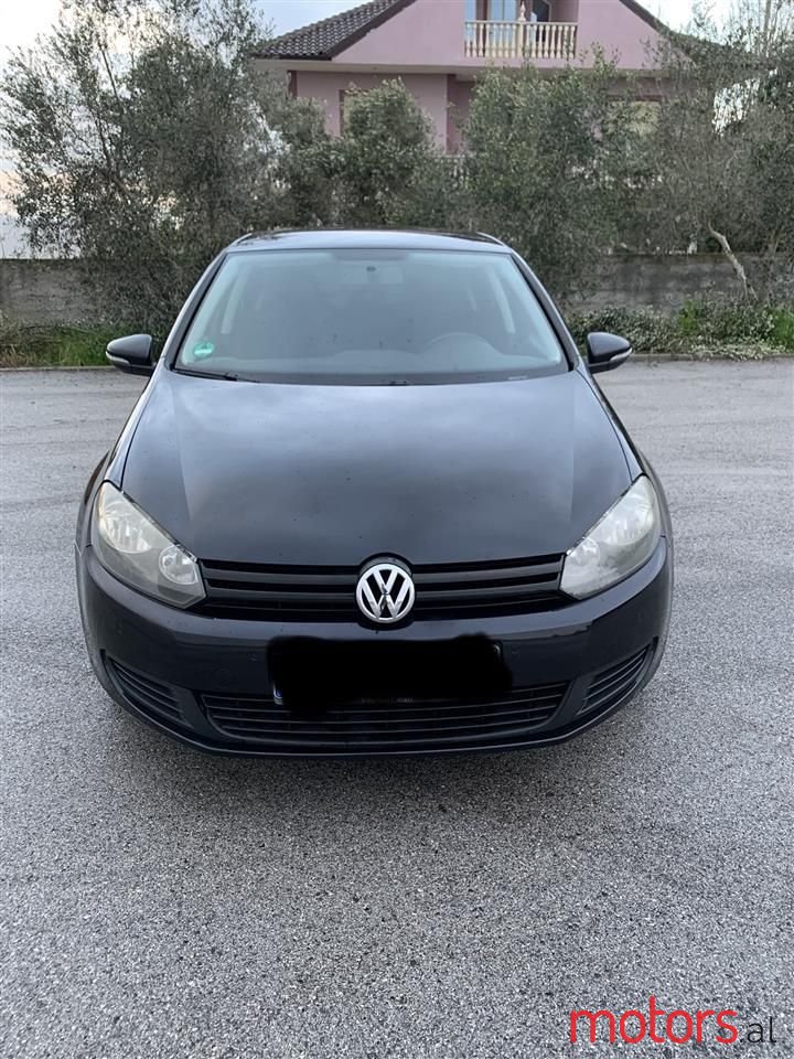 2009' Volkswagen Golf photo #5