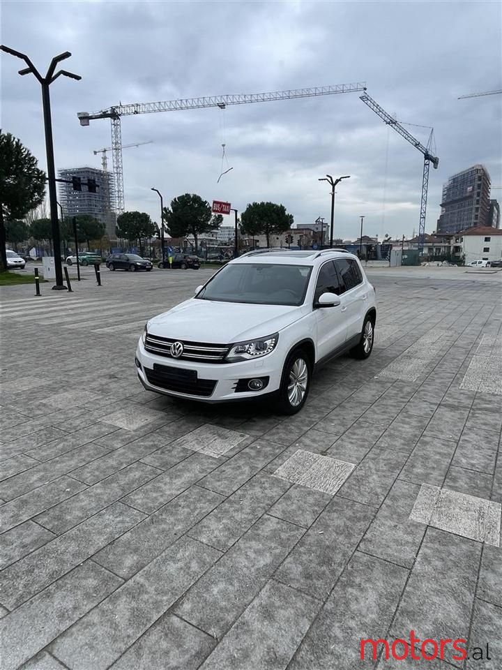 2013' Volkswagen Tiguan photo #1