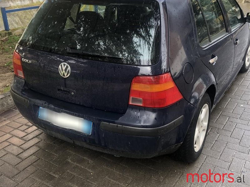 2001' Volkswagen Golf photo #6