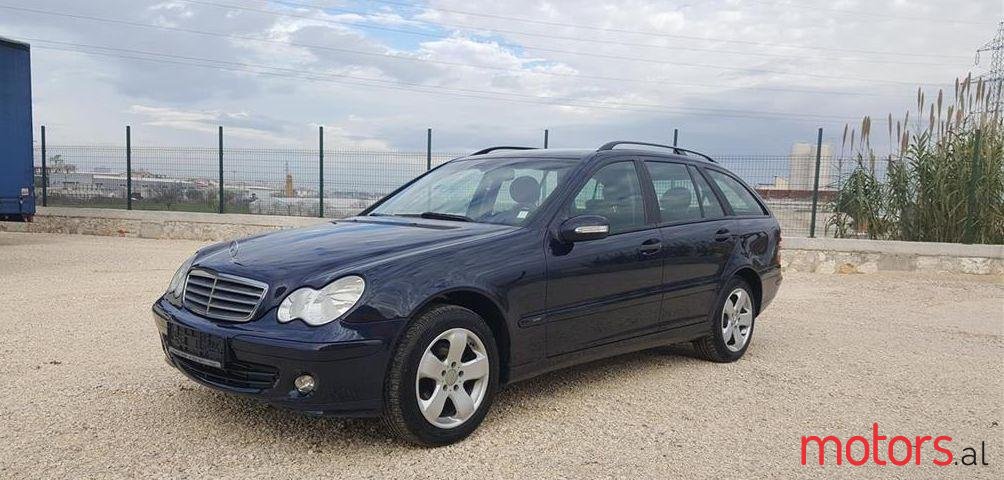 2005' Mercedes-Benz C 220 photo #1