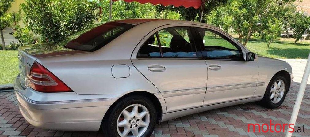 2010' Volkswagen C 200 photo #1