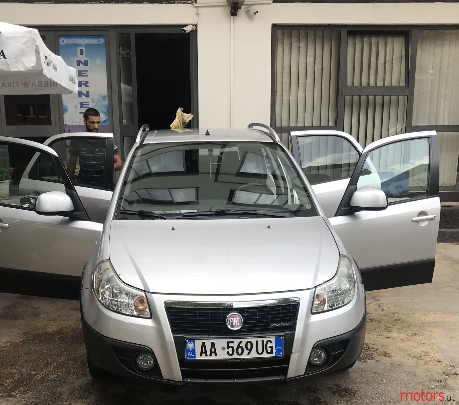 2009' Fiat Sedici photo #3