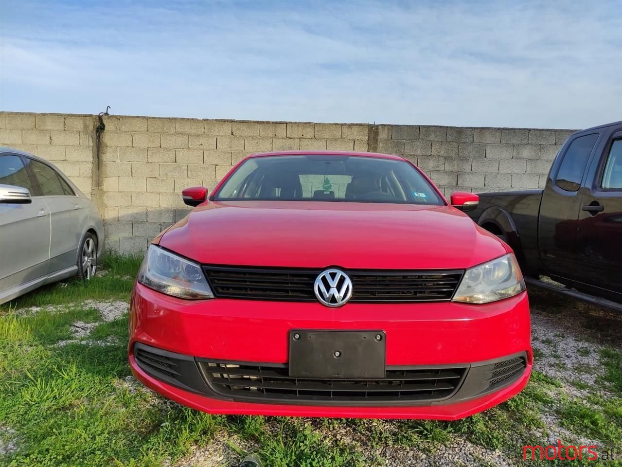2011' Volkswagen Jetta photo #2