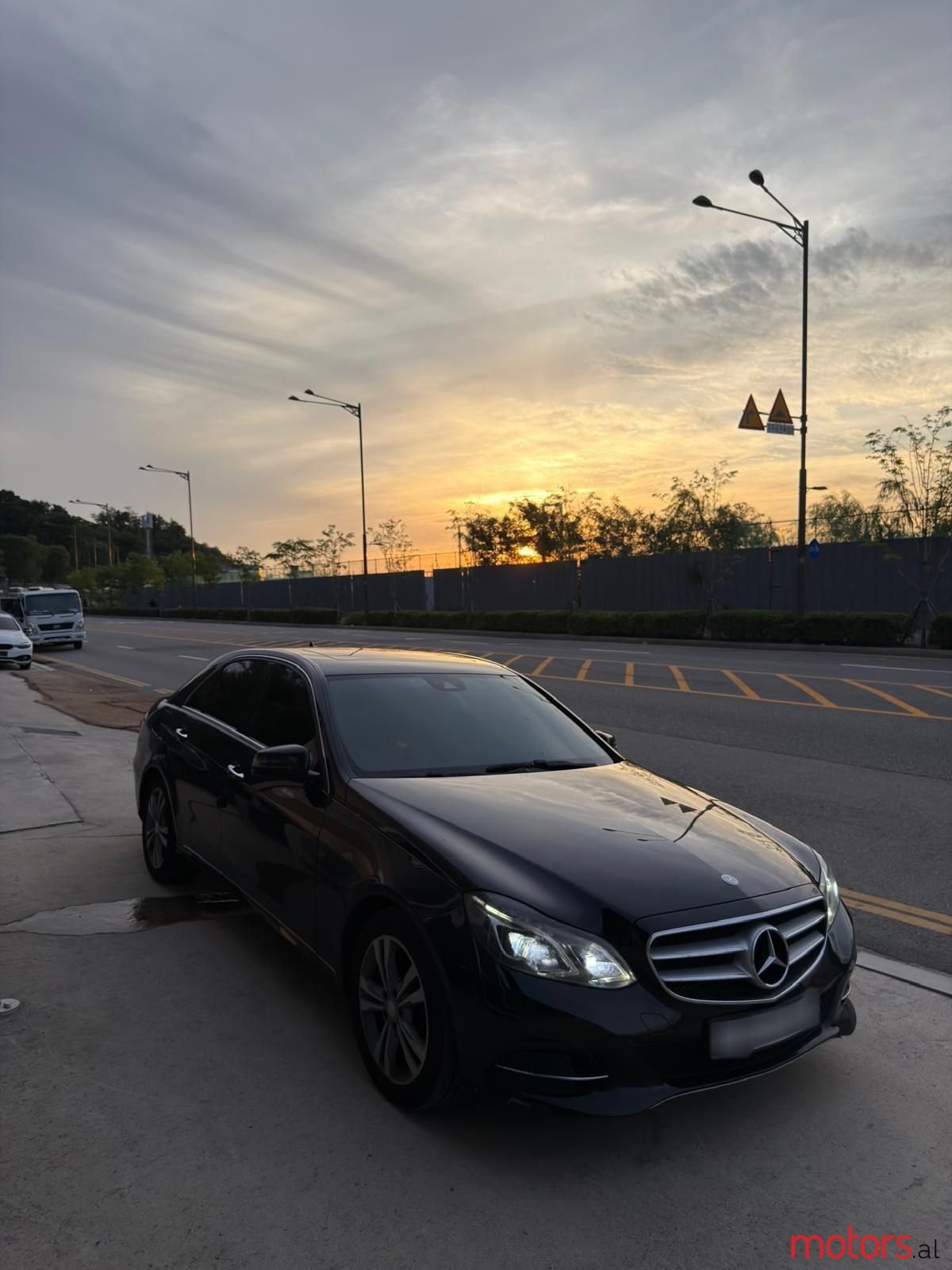2014' Mercedes-Benz E 220 photo #3