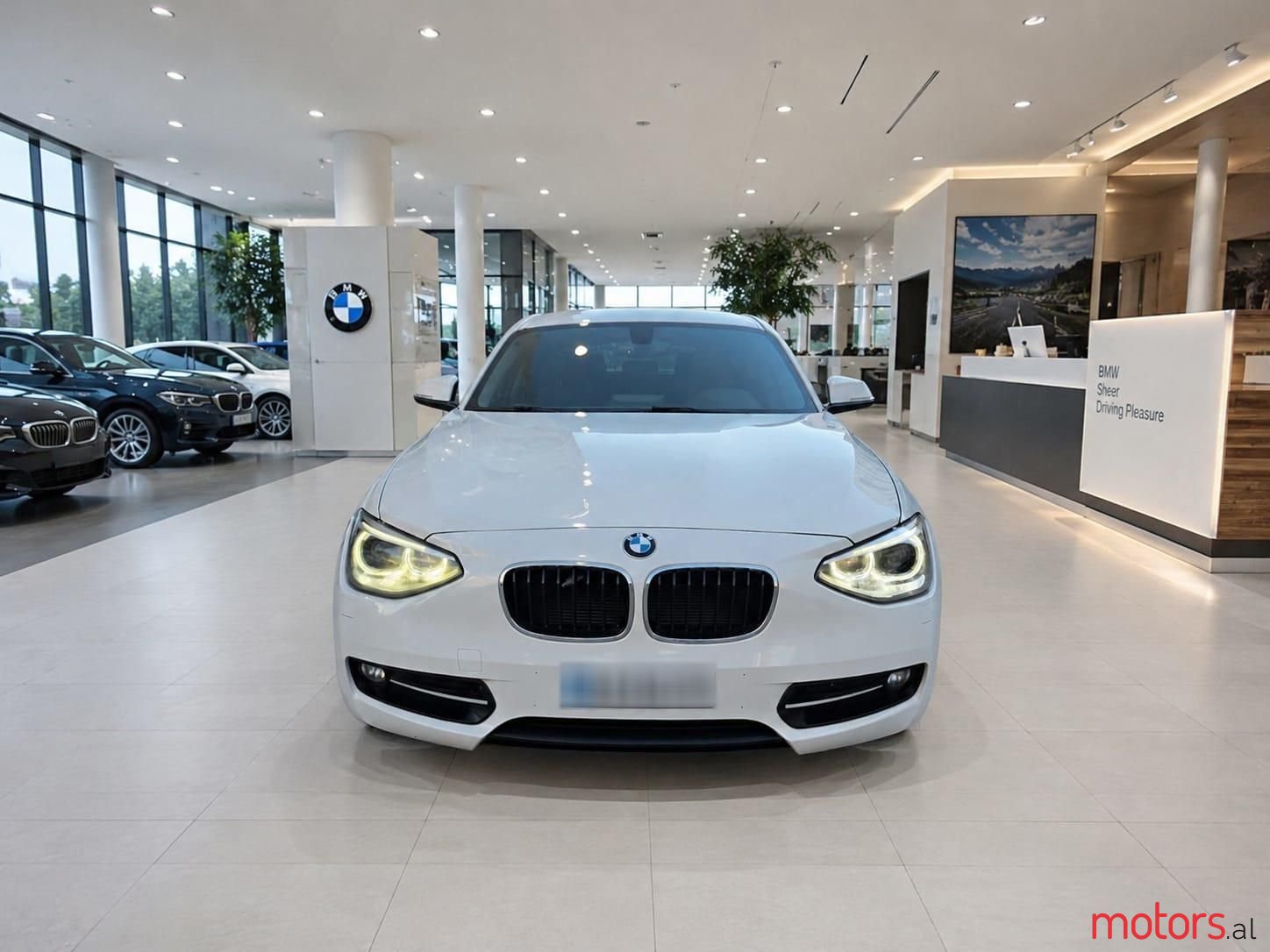 2012' BMW 120 photo #2