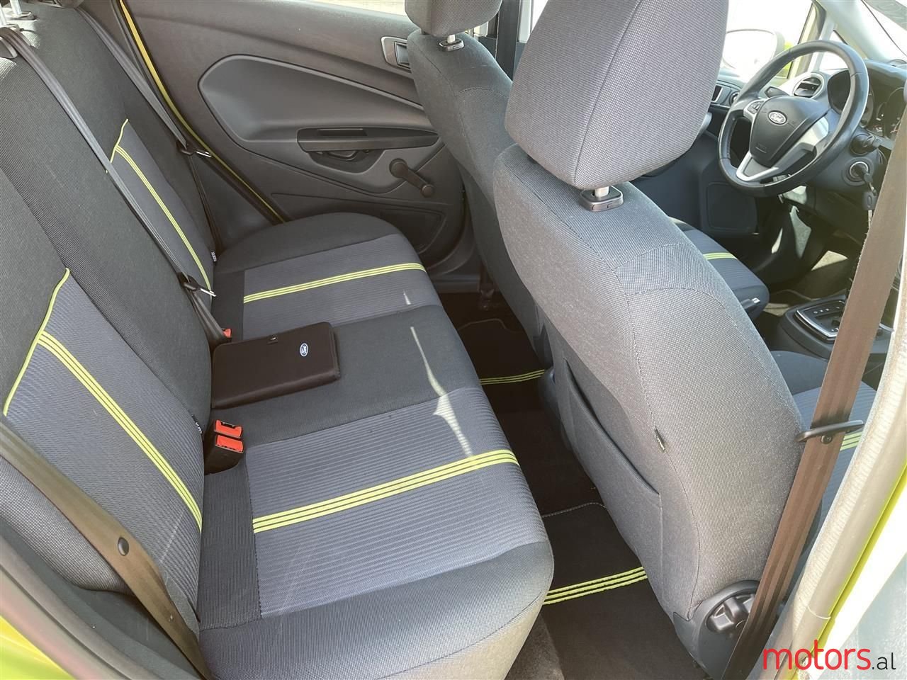 2011' Ford Fiesta photo #5