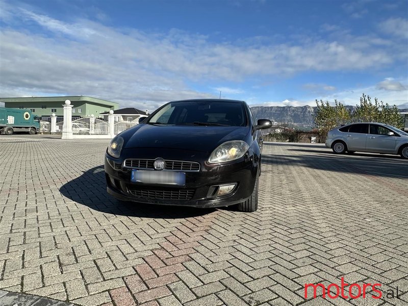 2011' Fiat Bravo photo #1