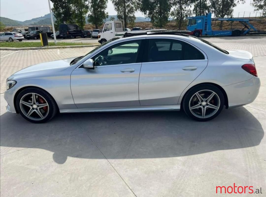 2015' Mercedes-Benz C 250 photo #3
