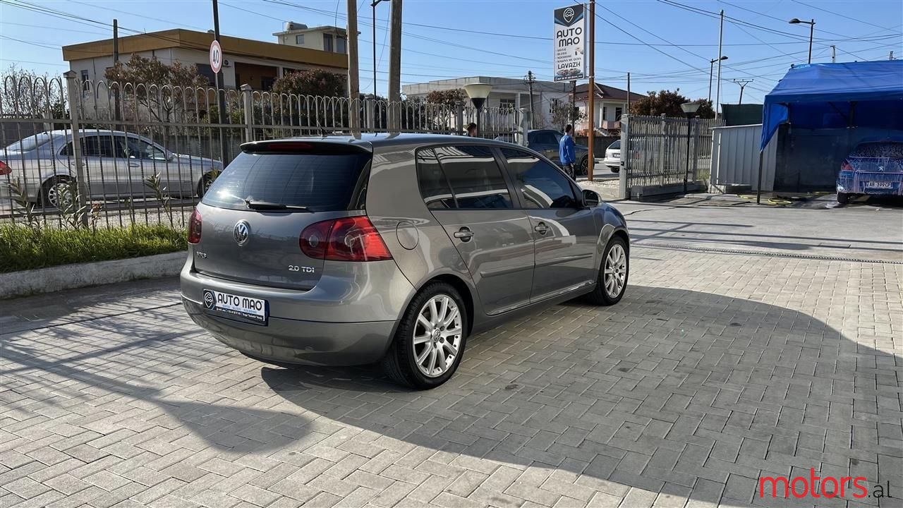 2007' Volkswagen Golf photo #5