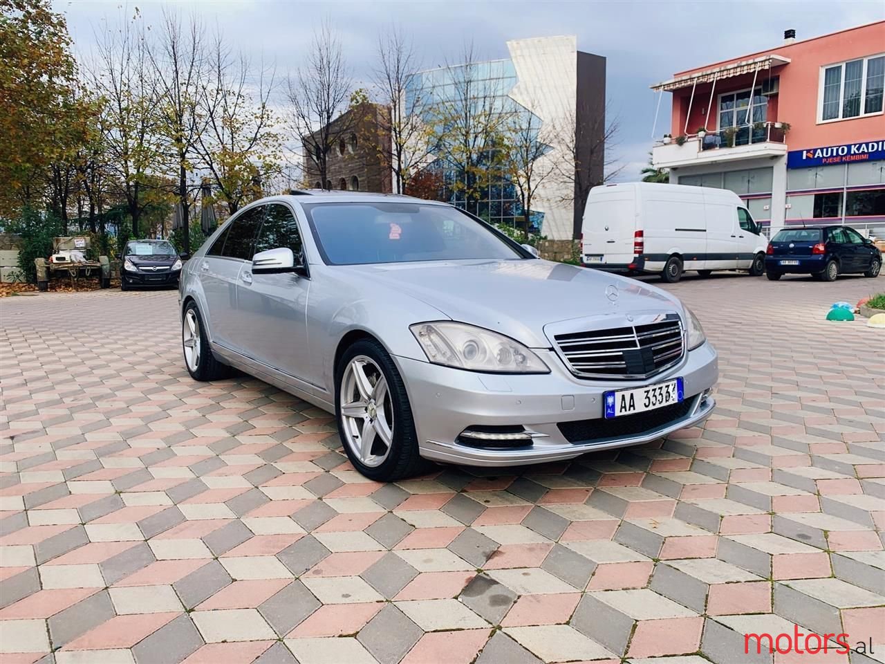 2008' Mercedes-Benz S 320 photo #3