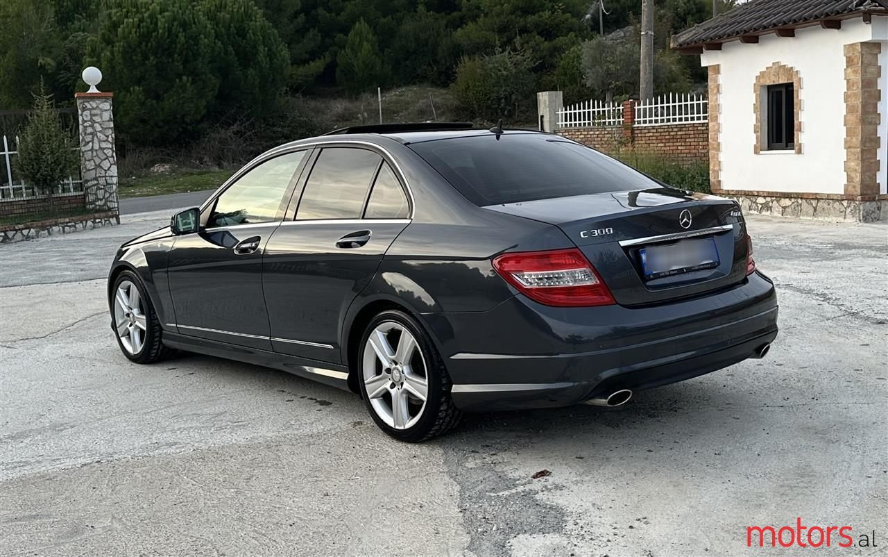 2010' Mercedes-Benz C 300 photo #5