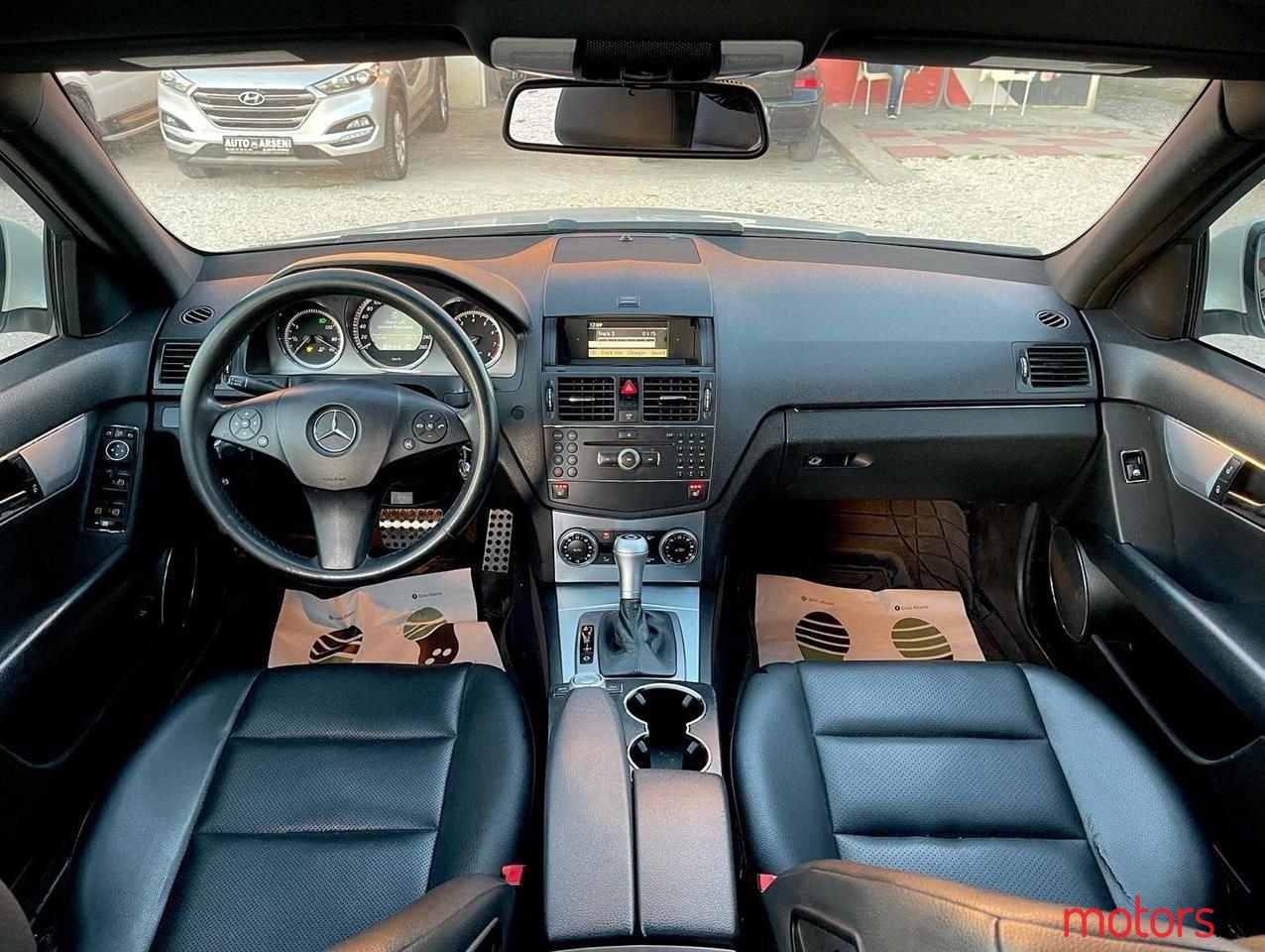 2009' Mercedes-Benz C 300 photo #5