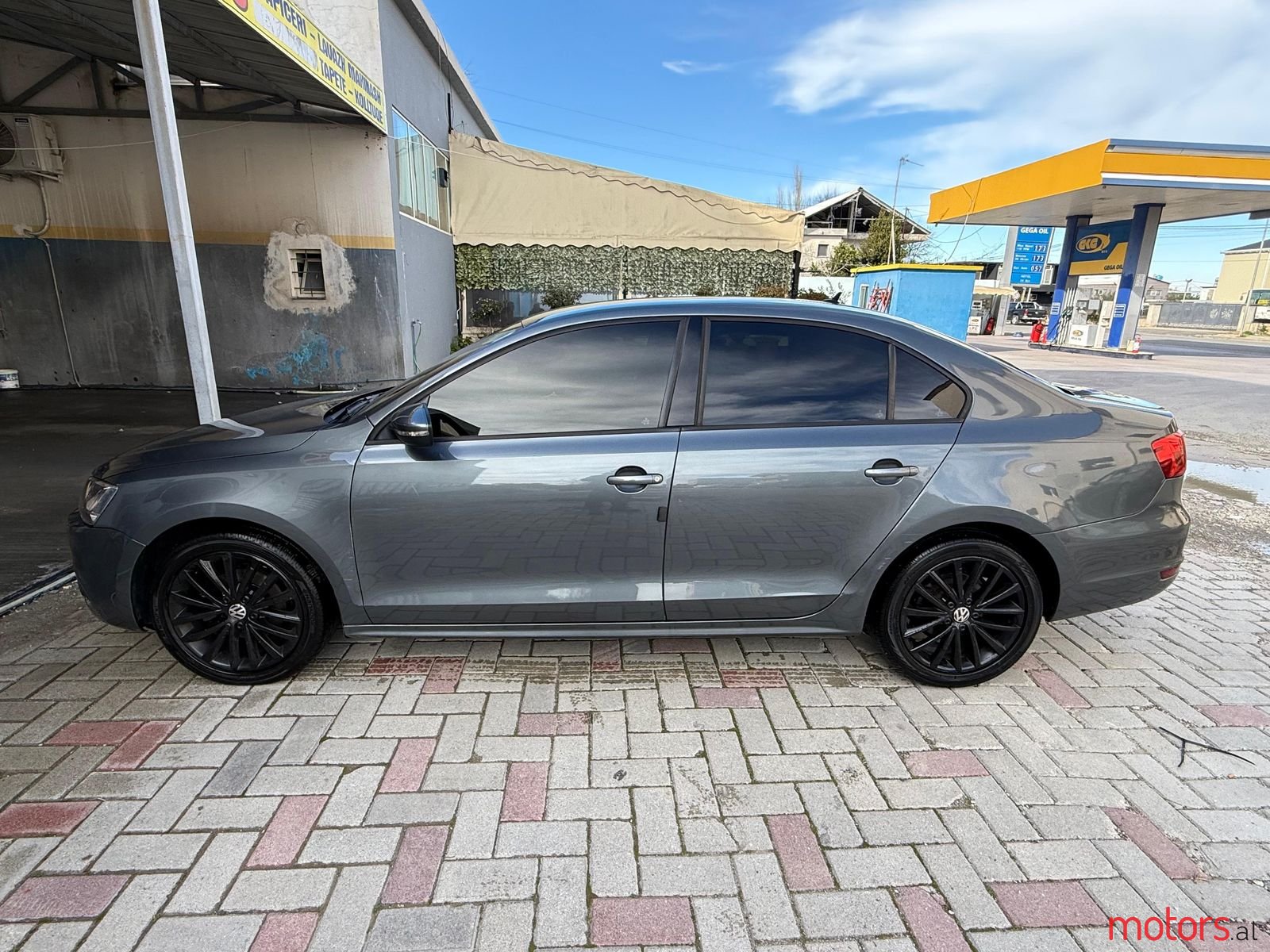 2012' Volkswagen Jetta photo #6
