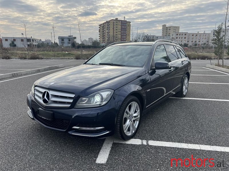2012' Mercedes-Benz C 220 photo #3