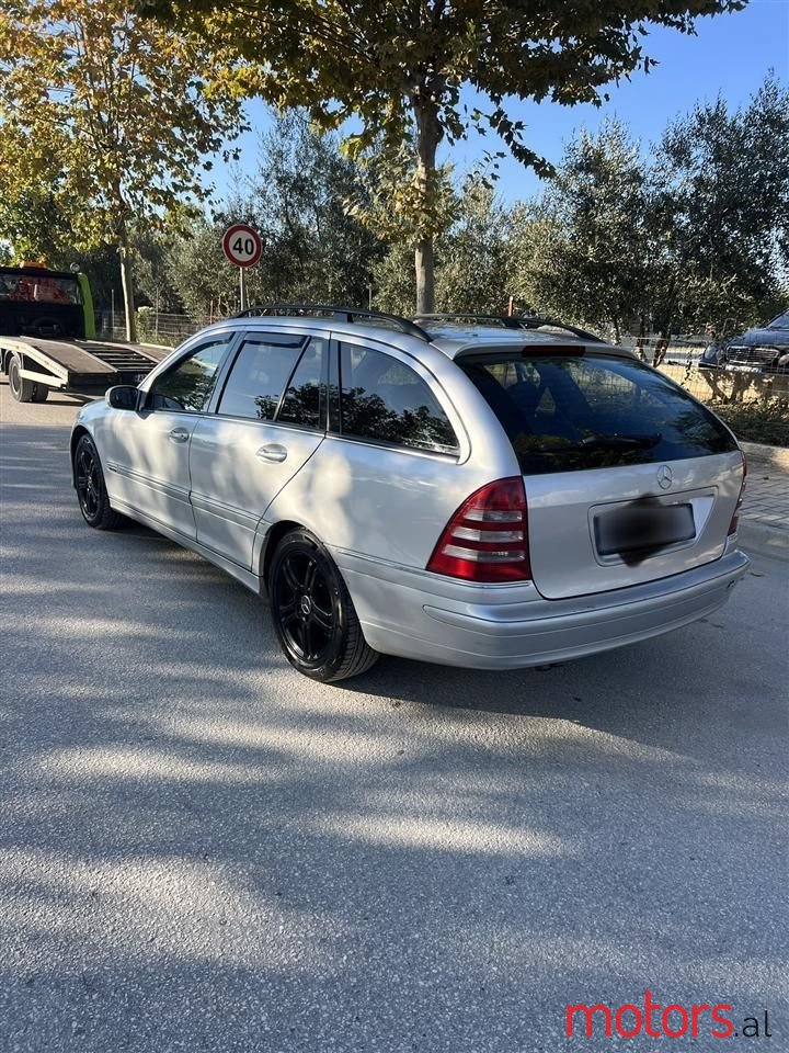 2005' Mercedes-Benz C 200 photo #4