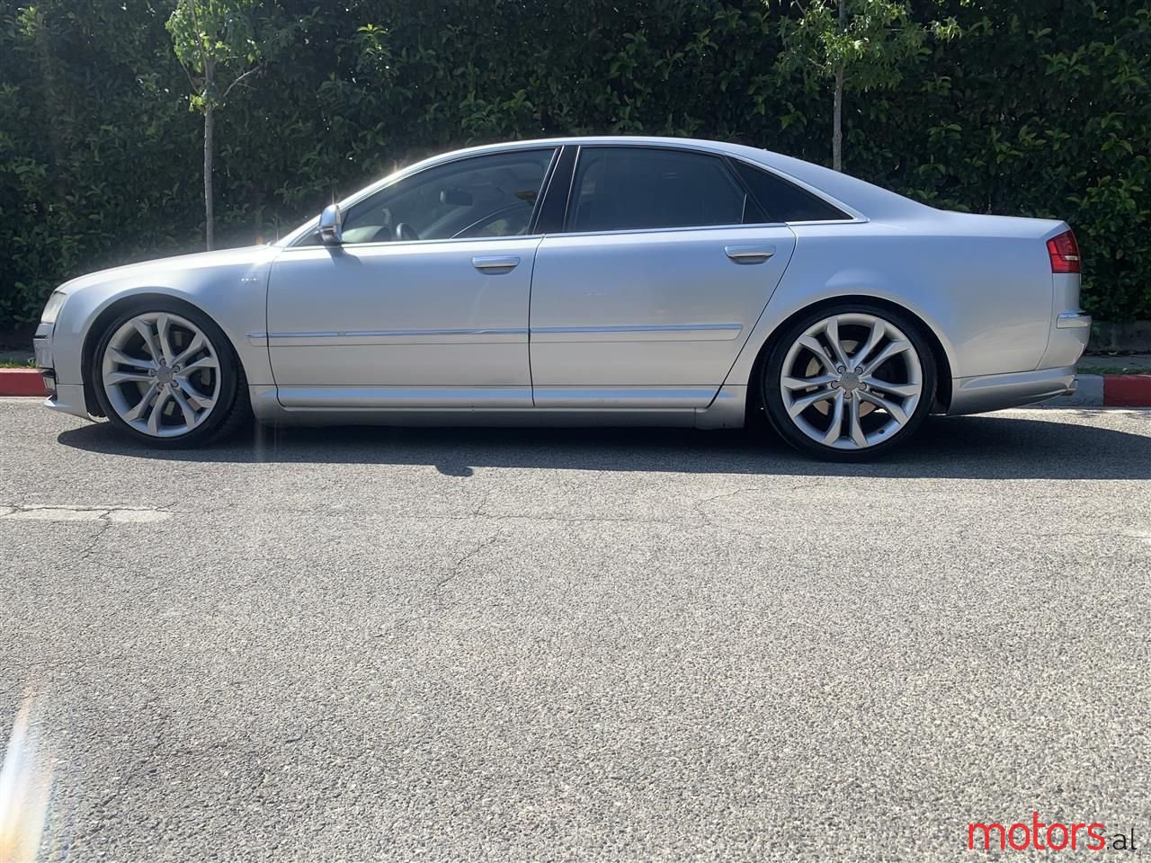 2007' Audi S8 photo #5