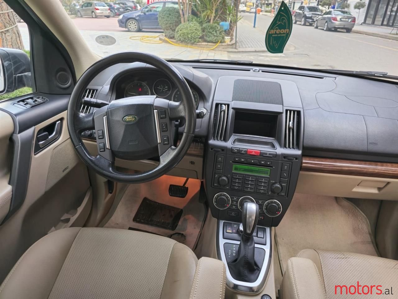 2009' Land Rover Freelander photo #3