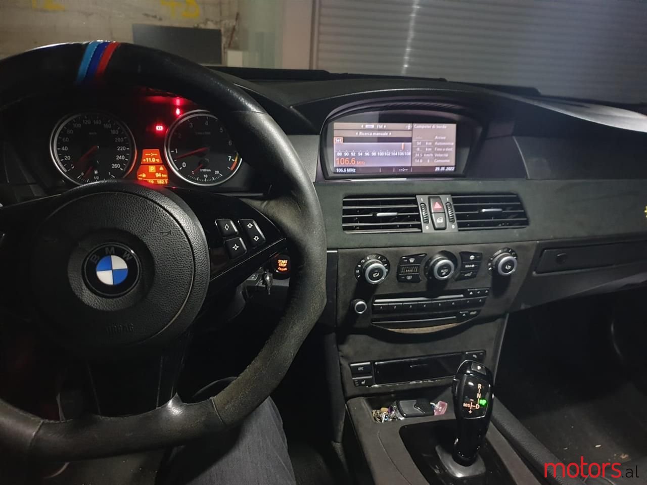 2009' BMW 530 photo #1