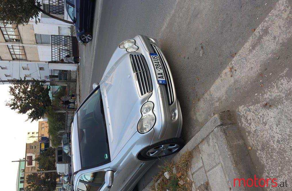 2005' Mercedes-Benz C 200 photo #1