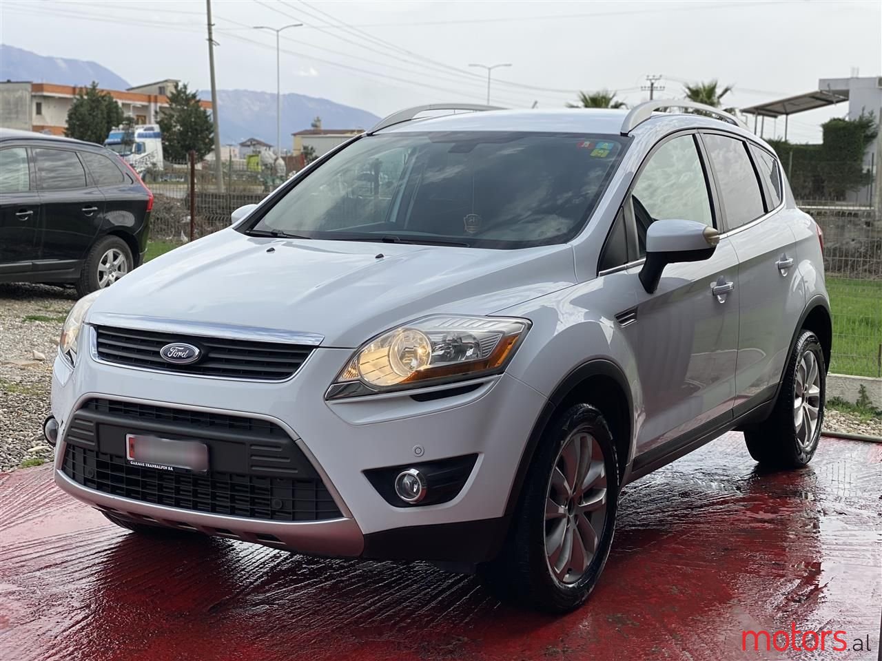 2011' Ford Kuga photo #1