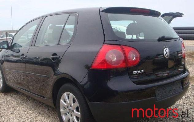 2005' Volkswagen Golf photo #3