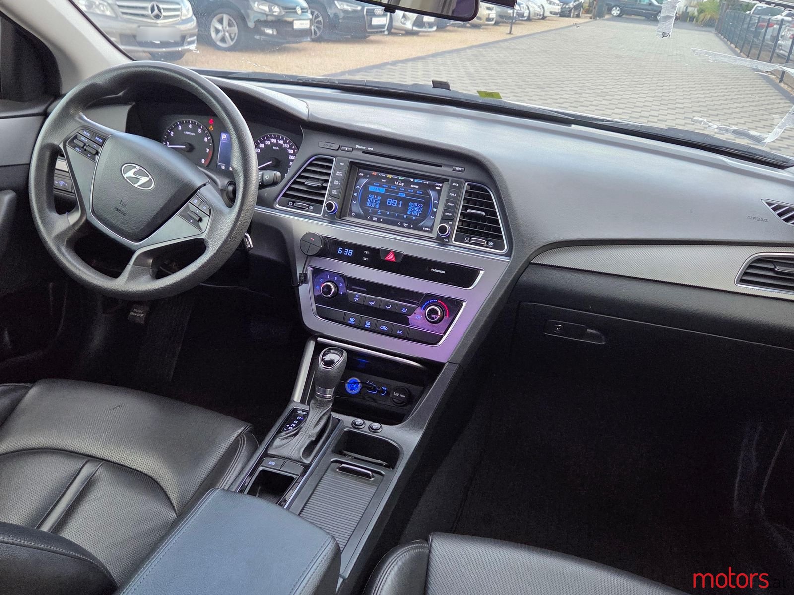 2016' Hyundai Sonata photo #6