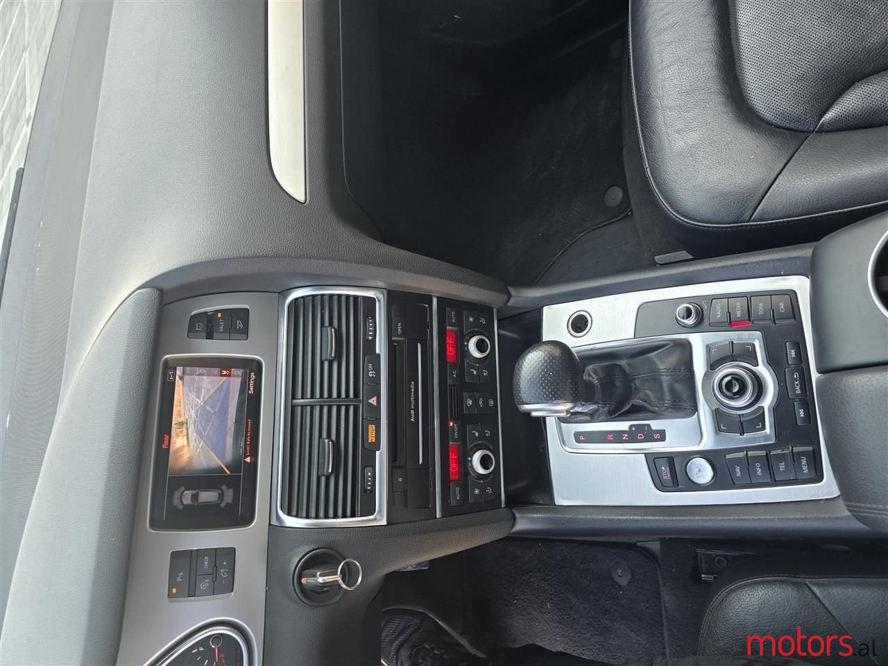 2011' Audi Q7 photo #6