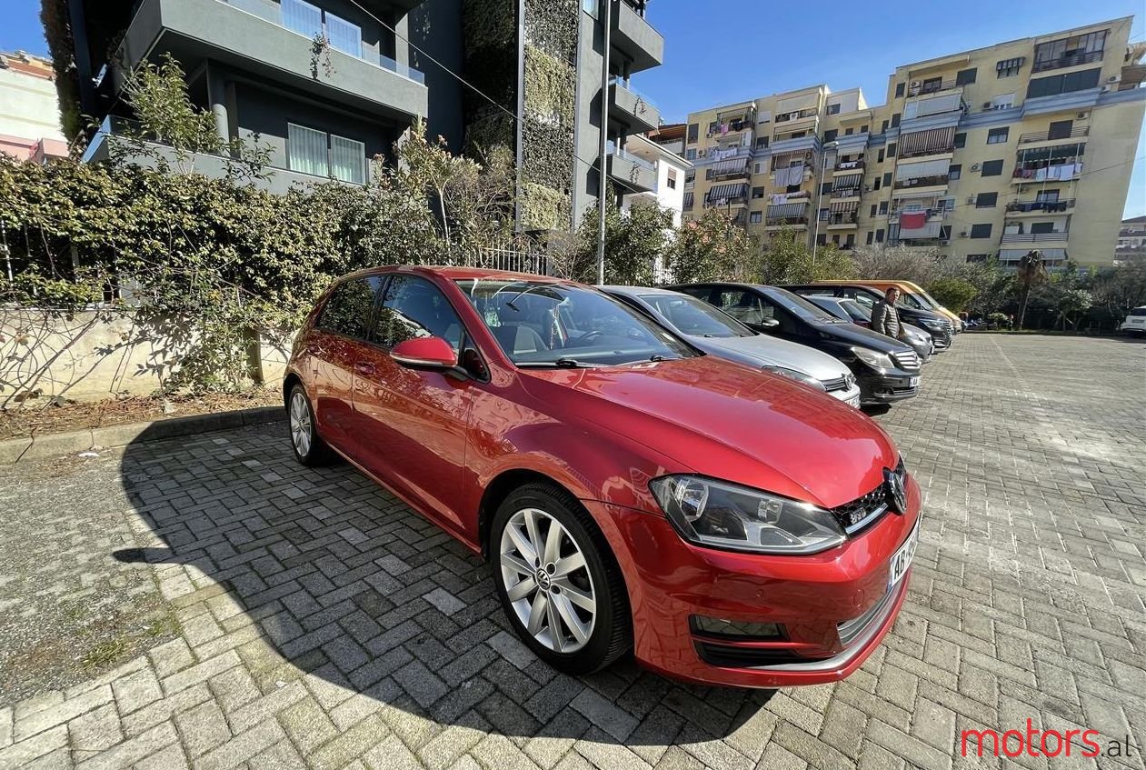 2014' Volkswagen Golf photo #1