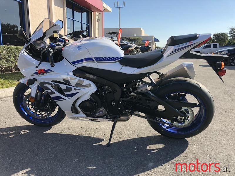 2018' Suzuki photo #4