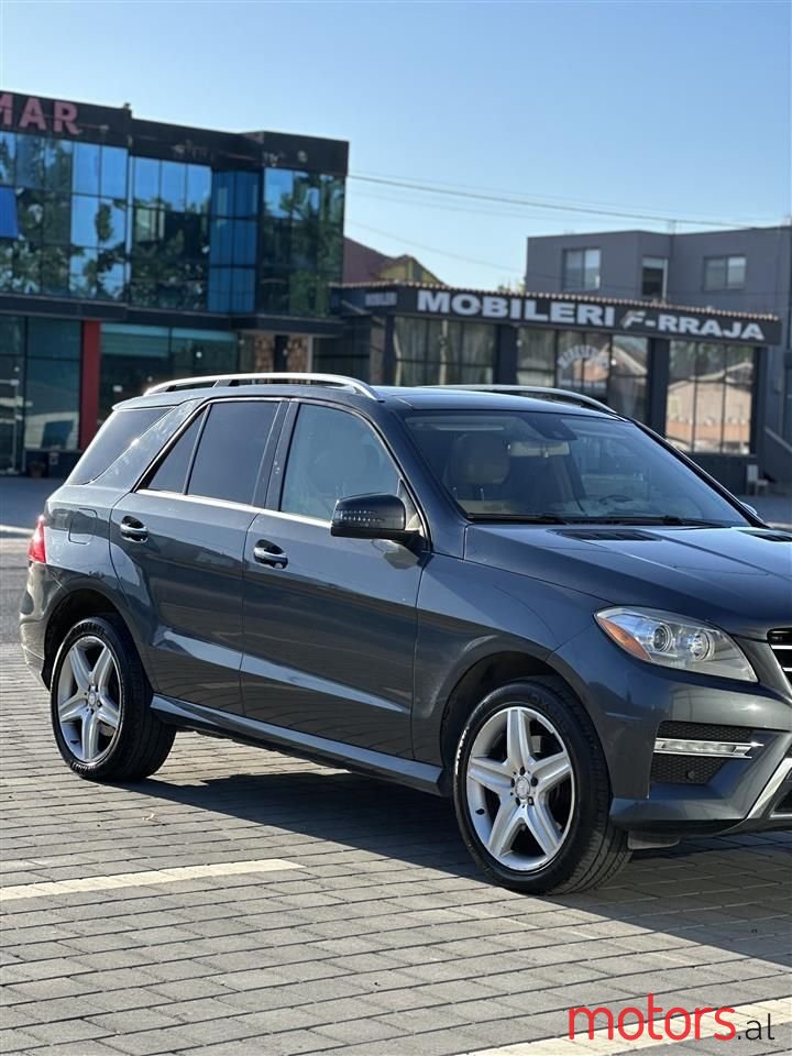 2013' Mercedes-Benz ML 350 photo #3