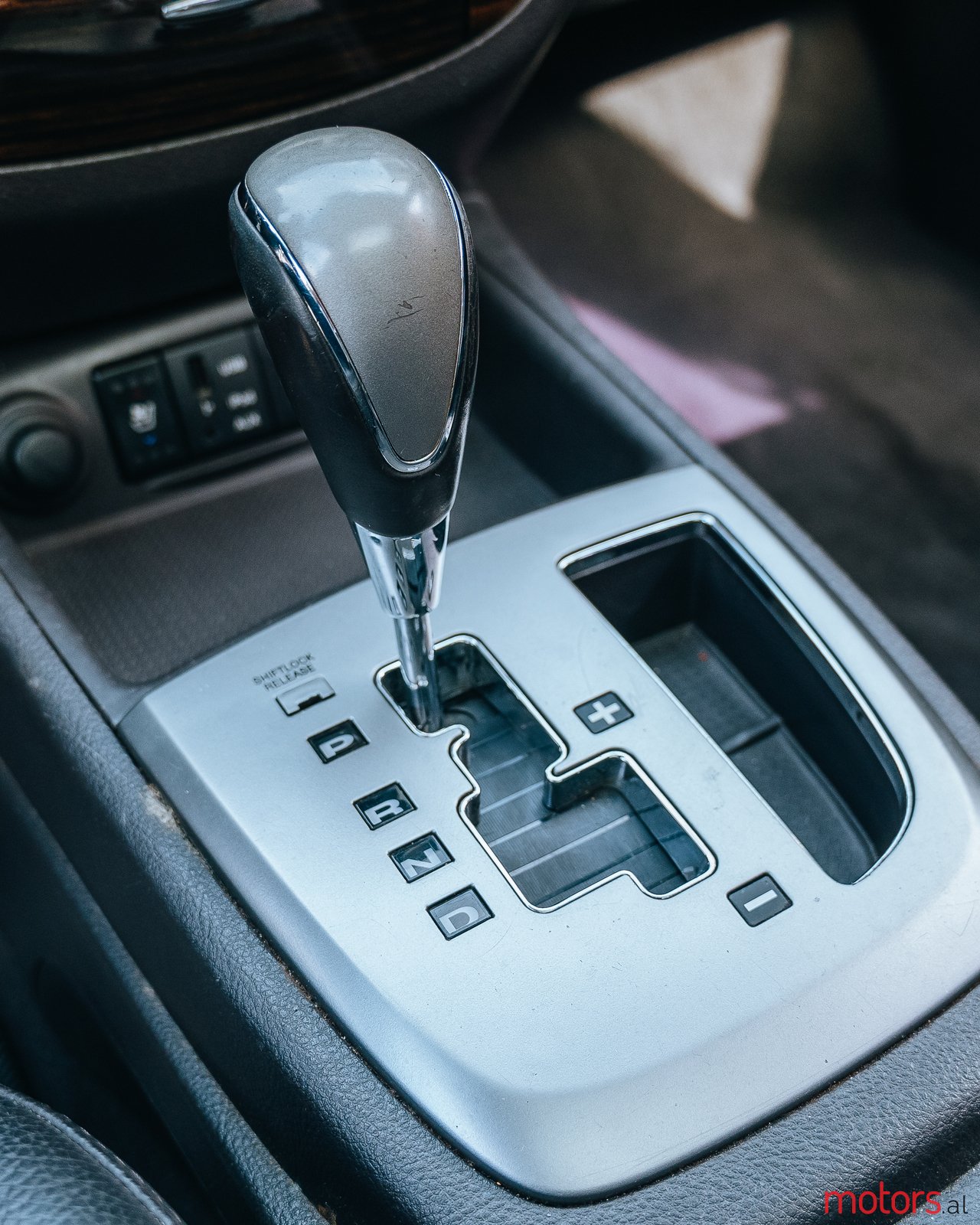 2011' Hyundai Santa Fe photo #1