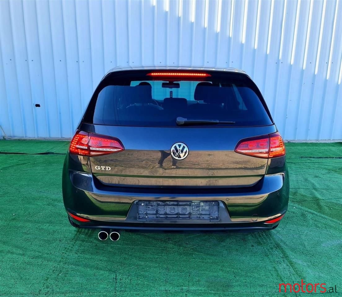 2015' Volkswagen Golf photo #1